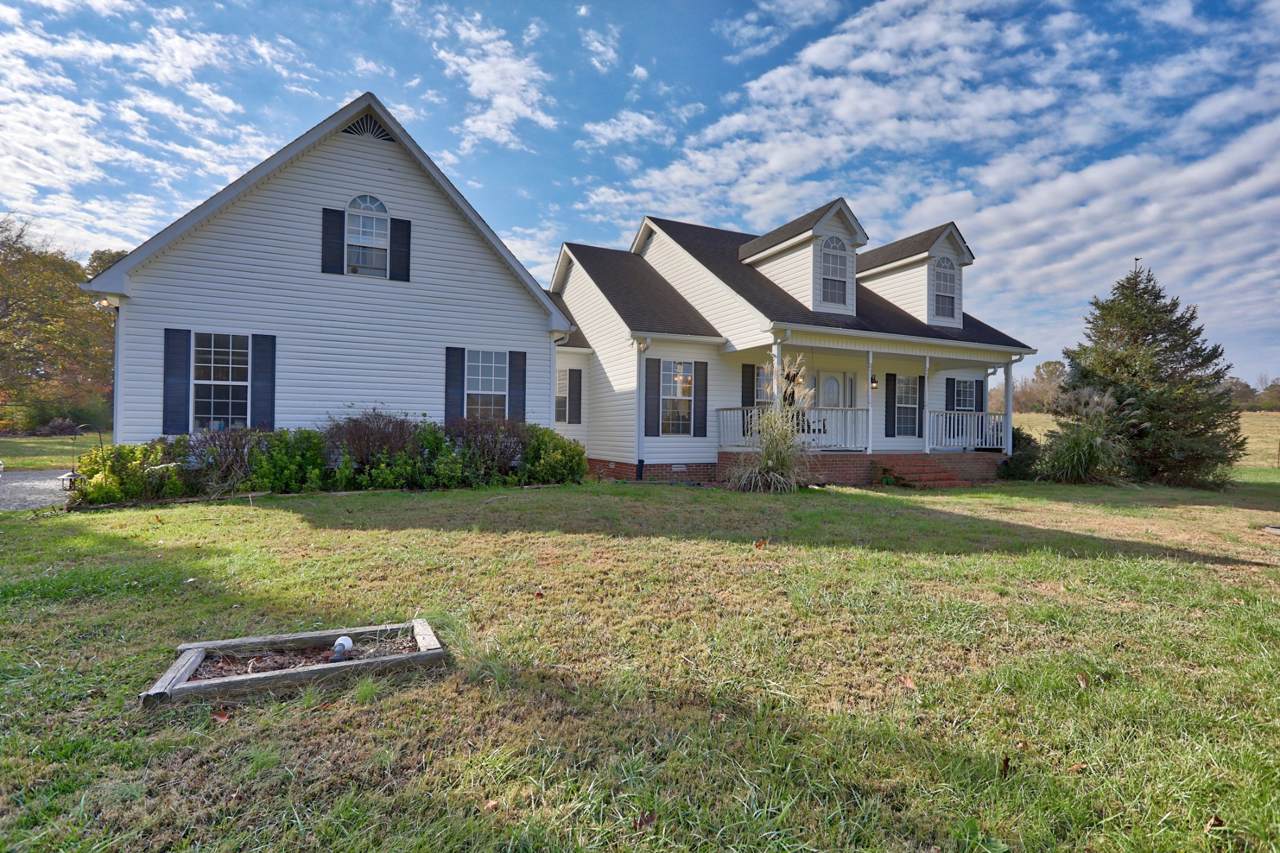 1056 N Sumner Rd - Photo 1