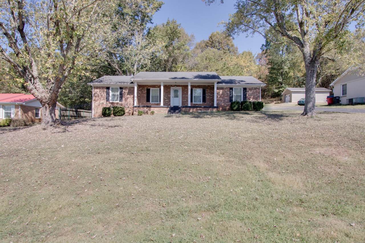 627 Carmack Ave - Photo 1