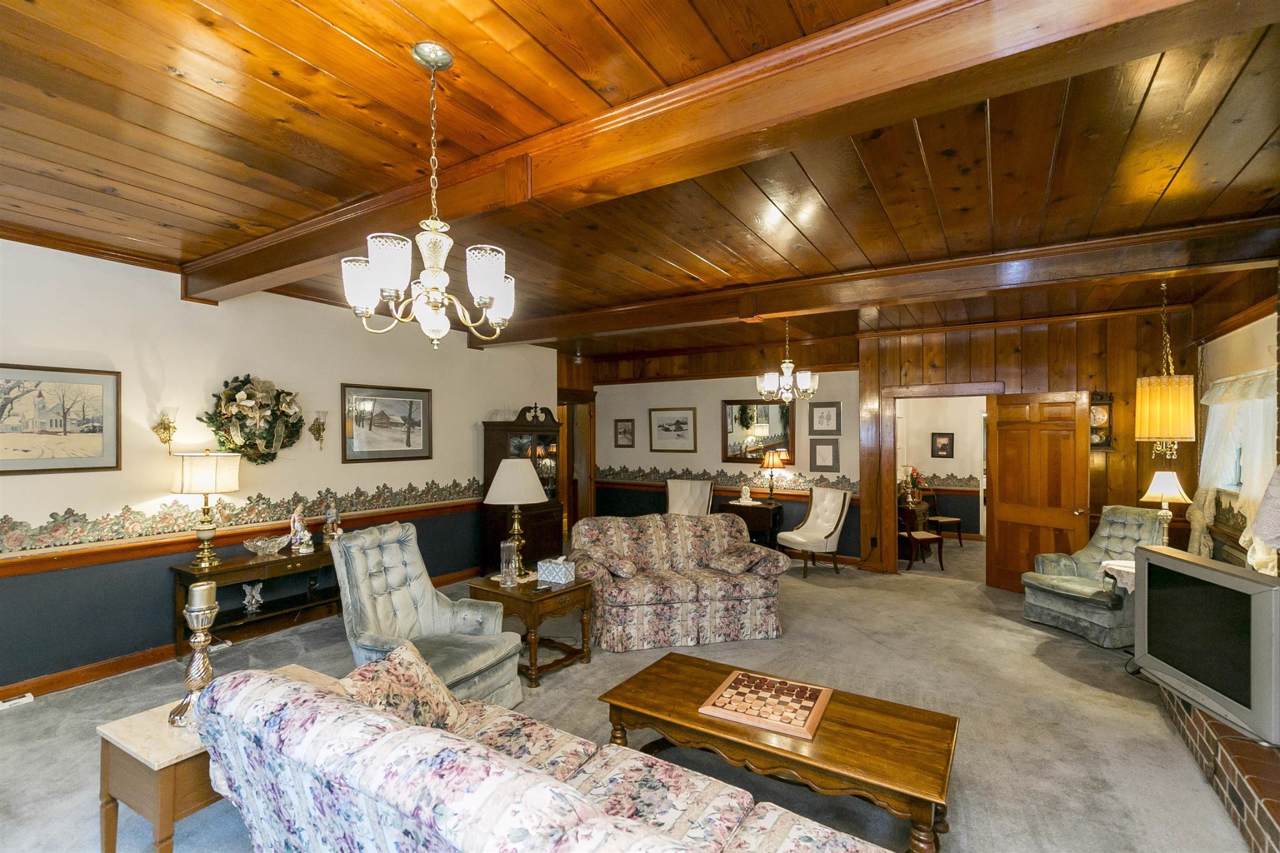 4893 Old Hydes Ferry Pike - Photo 1