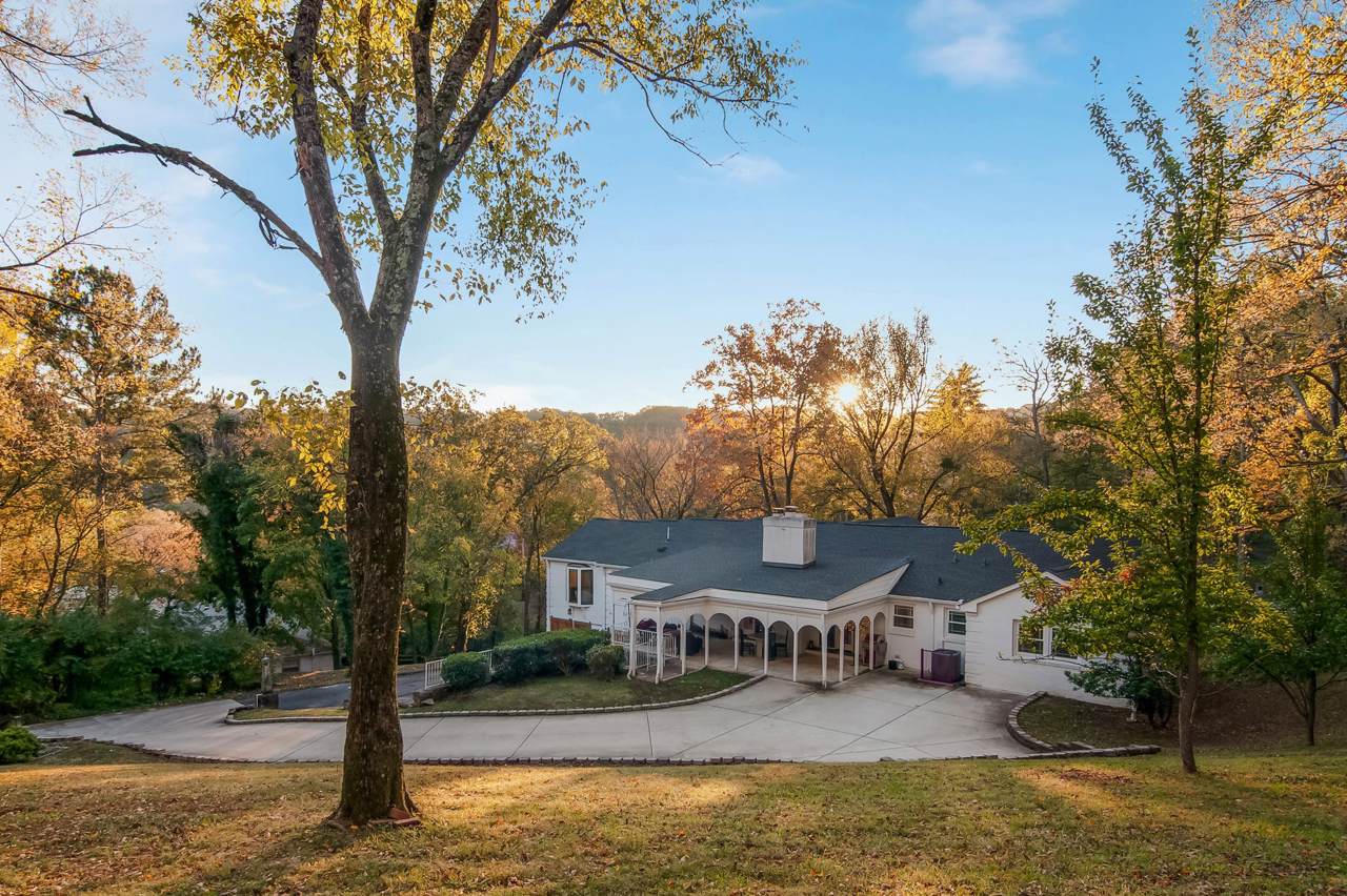 6607 Fox Hollow Rd - Photo 1