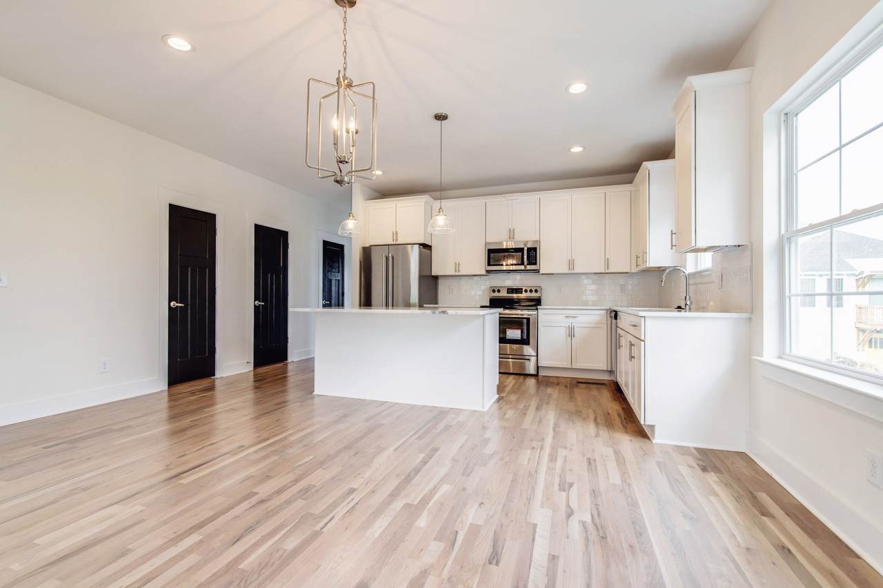 733 Arbor Trace Cir - Photo 1