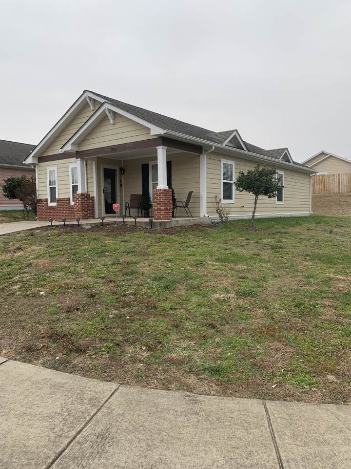 3072 Gwynnwood Dr - Photo 1