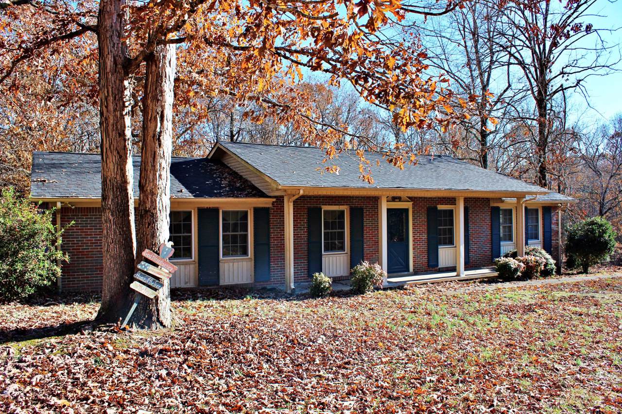 106 Dogwood Cir - Photo 1