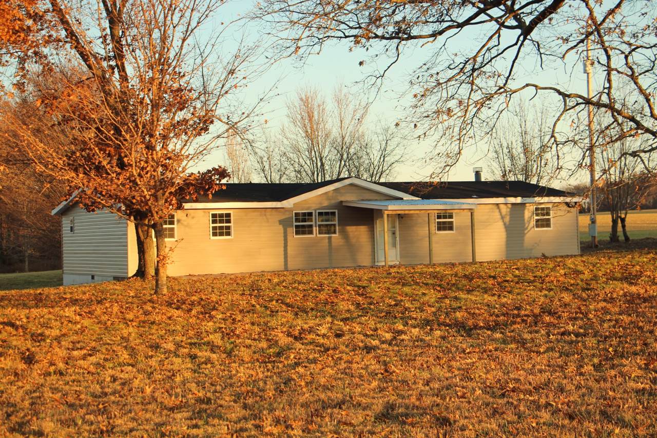 5929 H B Lee Rd - Photo 1