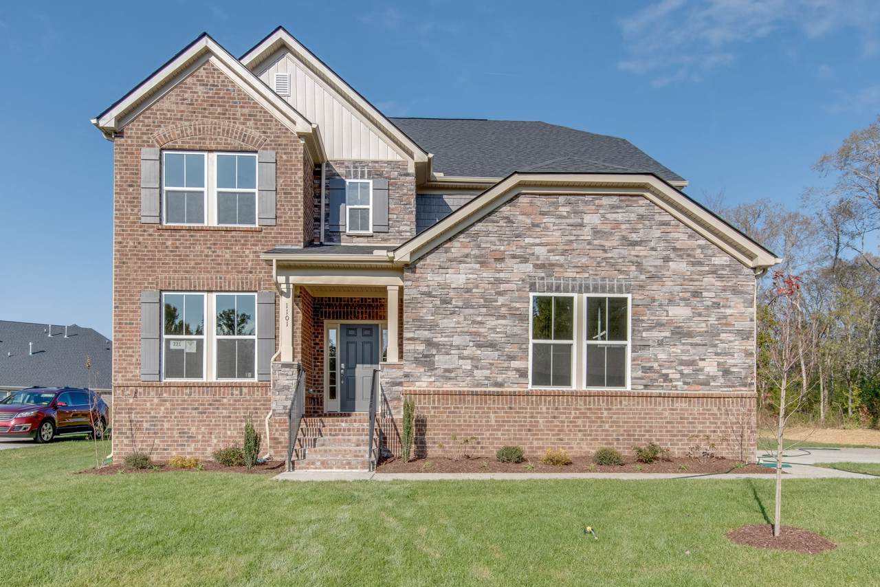 1101 Crossfield Dr - Photo 1
