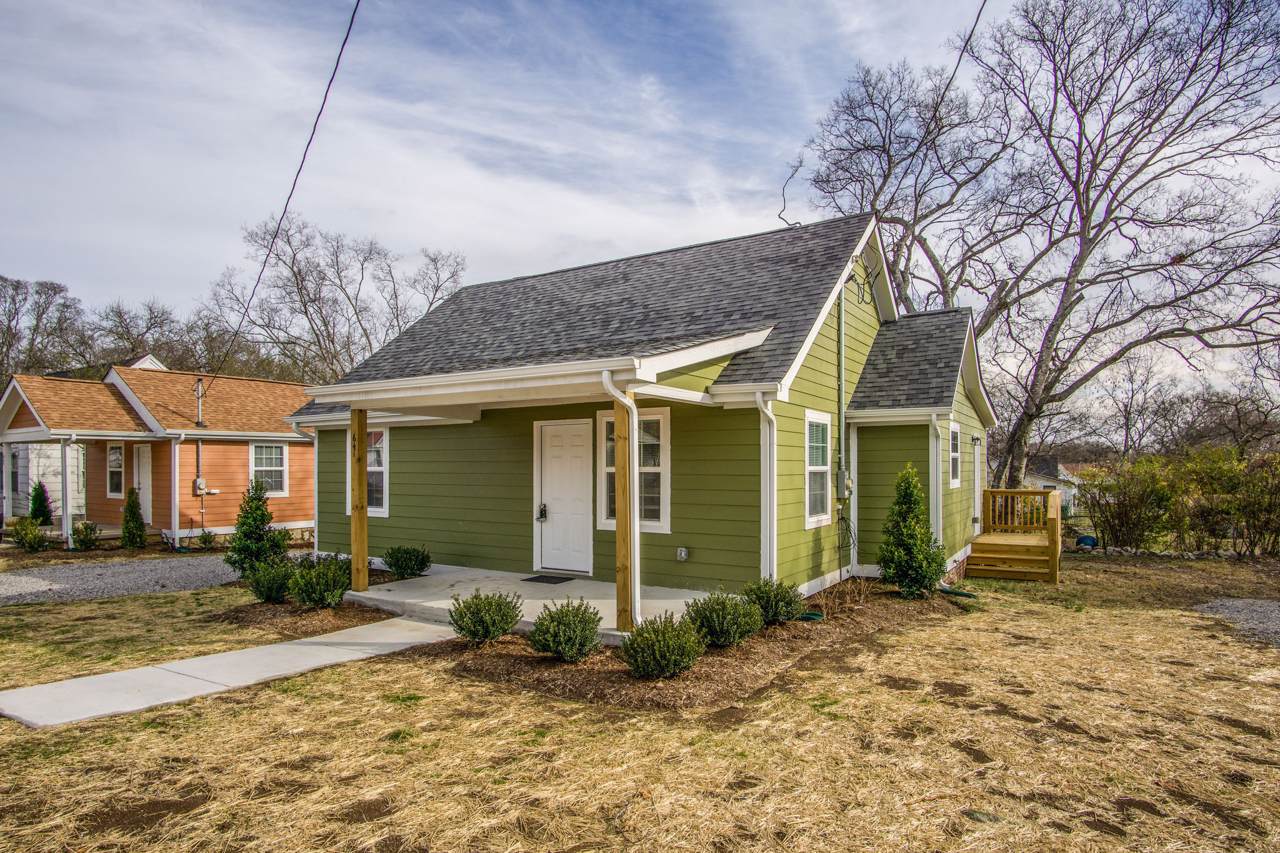 641 4th Ave - Photo 1