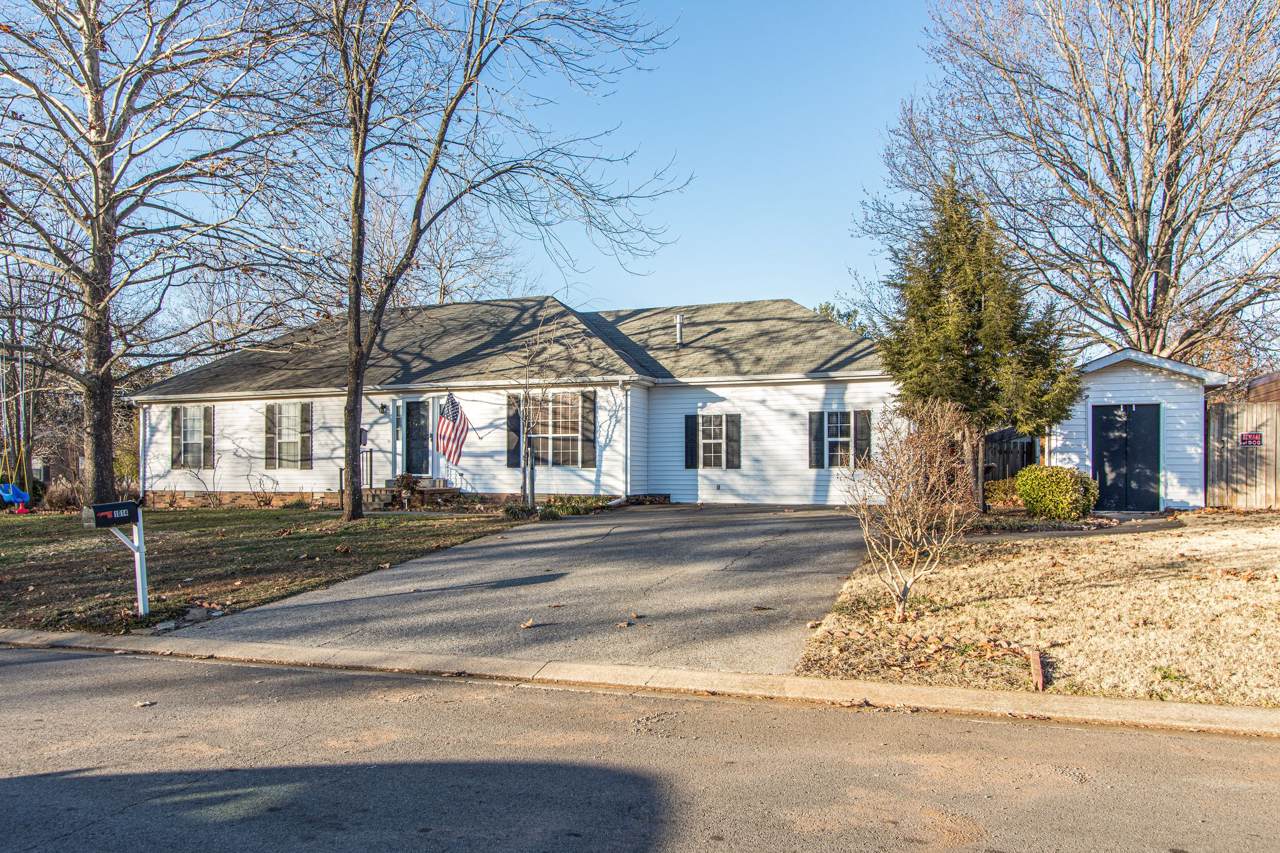 1014 Sheila Ct - Photo 1