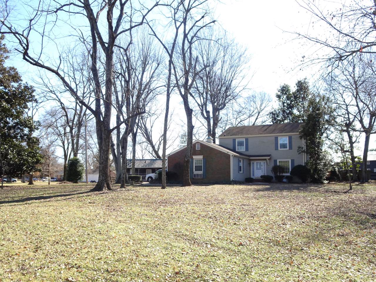 1104 Meriwether Road - Photo 1