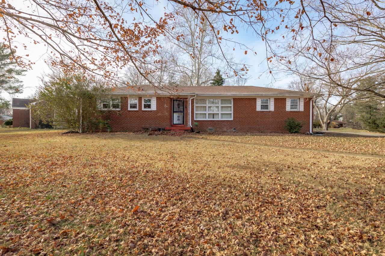 16 Concord Dr - Photo 1