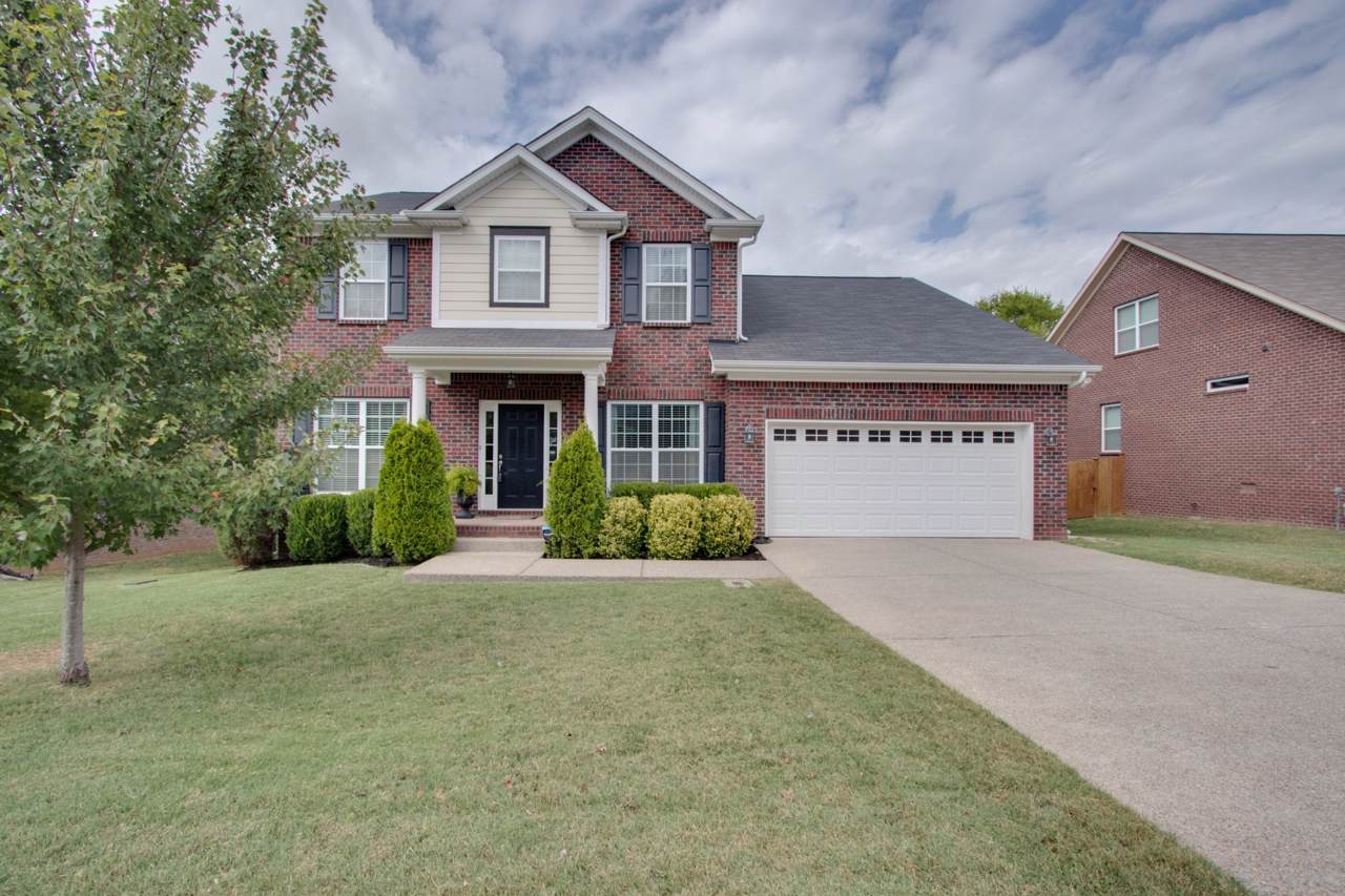 617 Masters Way - Photo 1