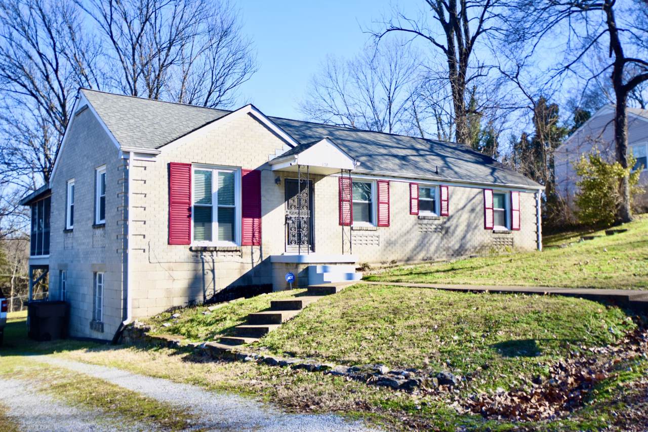 720 Cameo Dr - Photo 1