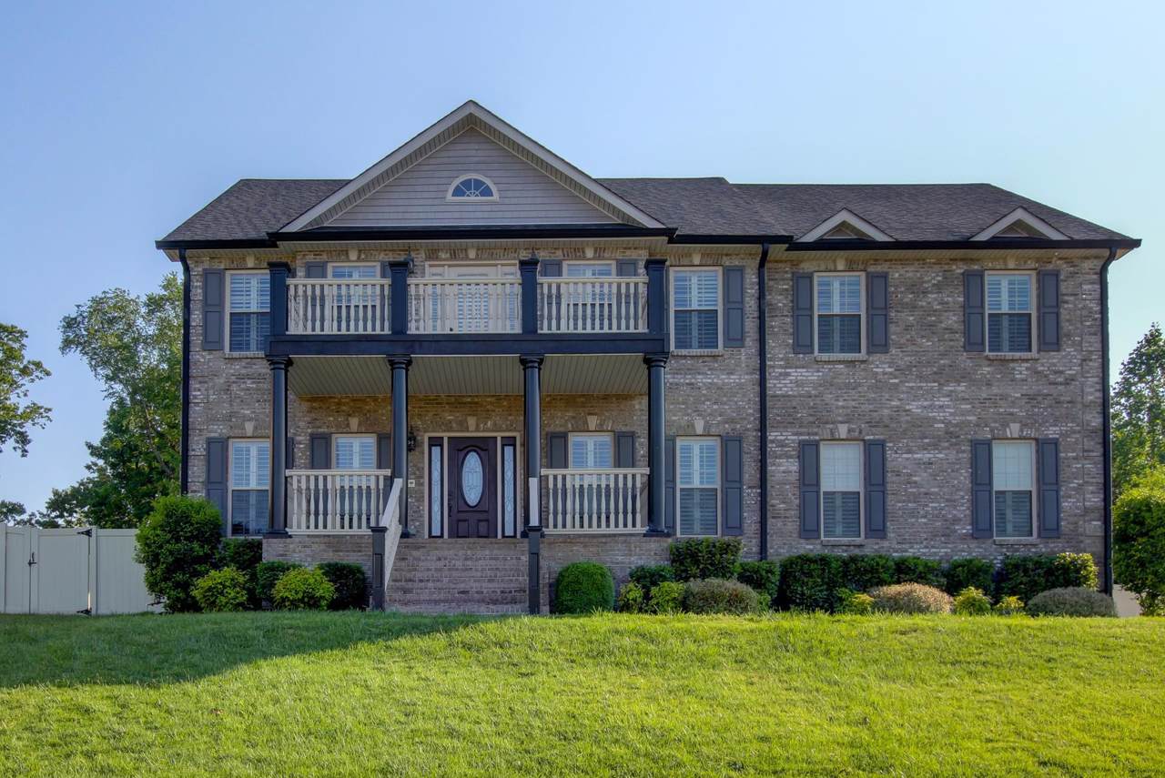 169 Roanoke Station Cir - Photo 1