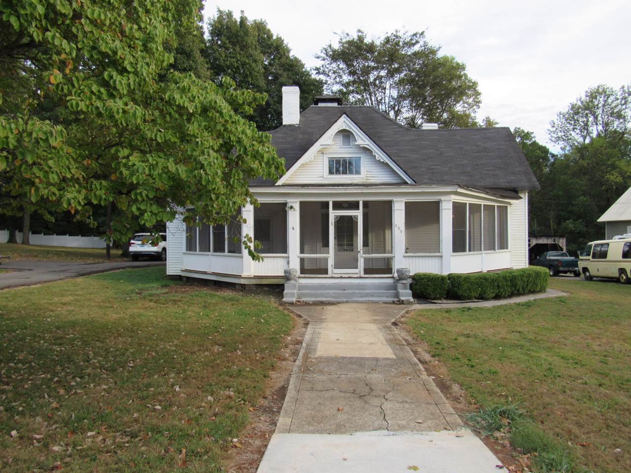 369 E Park St - Photo 1