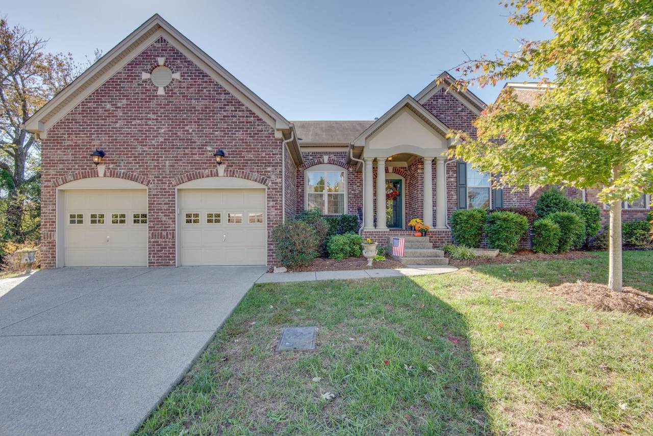 7664 Kemberton Dr - Photo 1