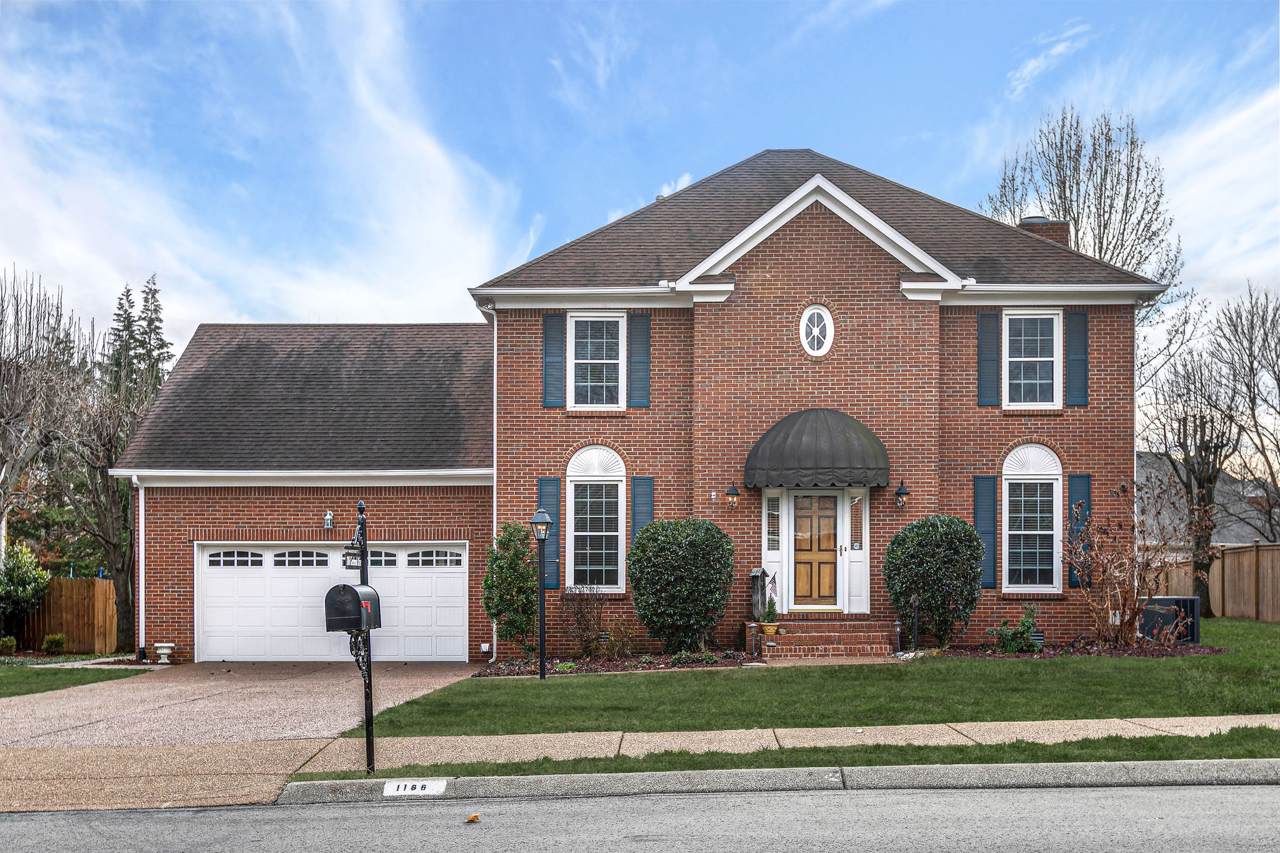 1186 Glenbrook Dr - Photo 1