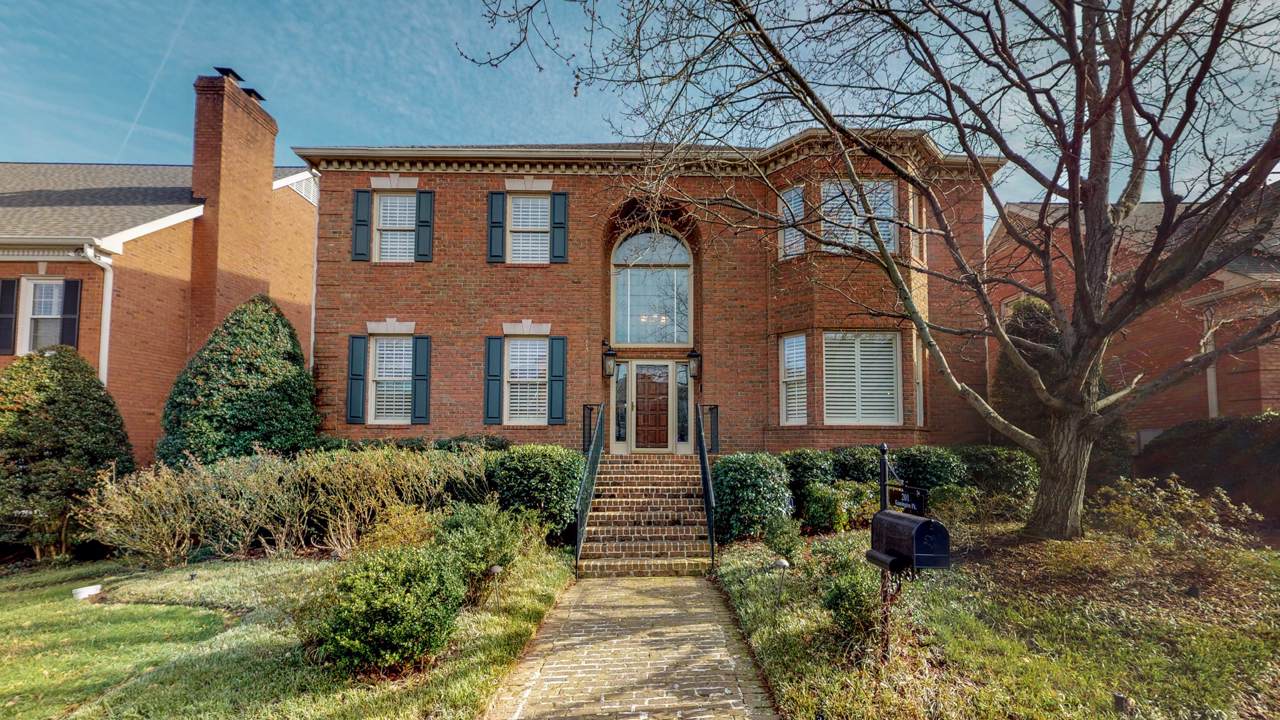 201 Kensington Park - Photo 1