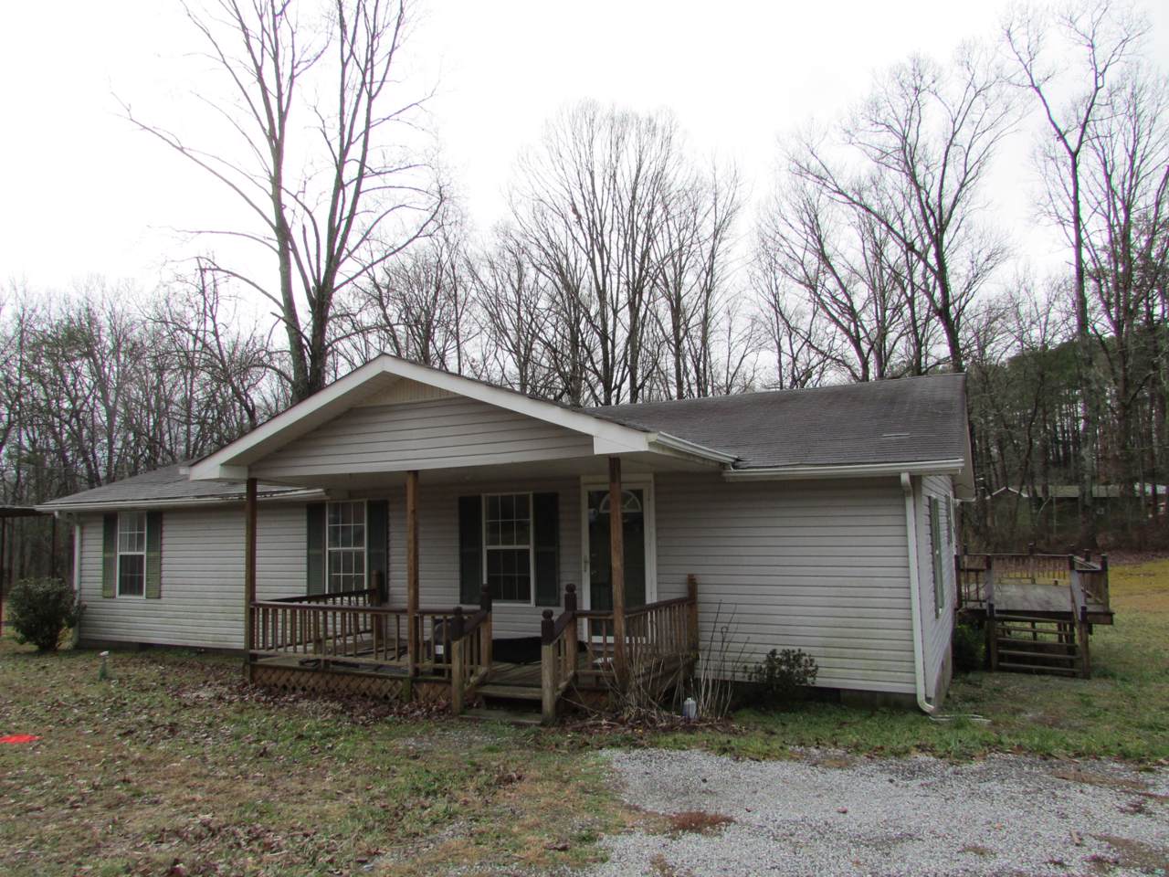 204 Orchard Dr - Photo 1