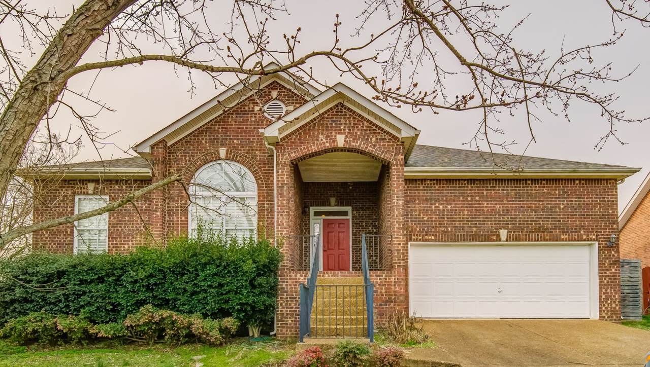212 Scarlet Ridge Ct - Photo 1