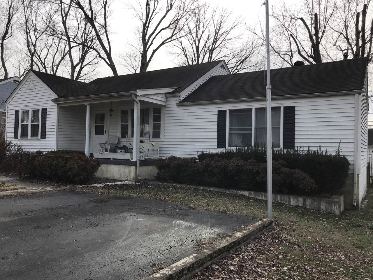 707 Cedar Crest Dr - Photo 1