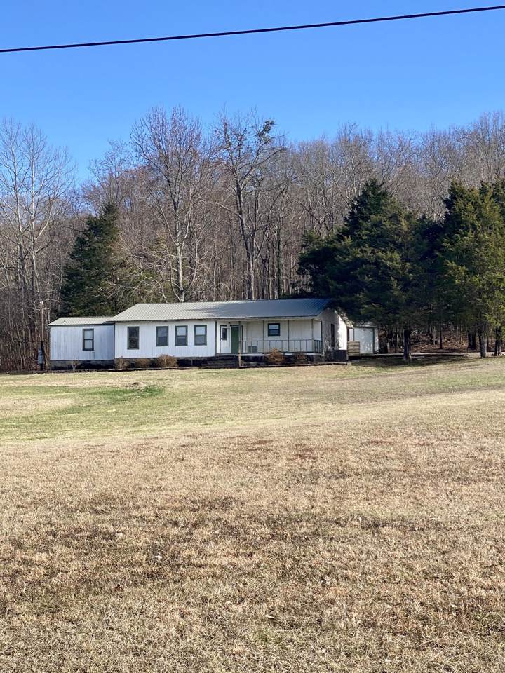 338 Stevens Ln - Photo 1