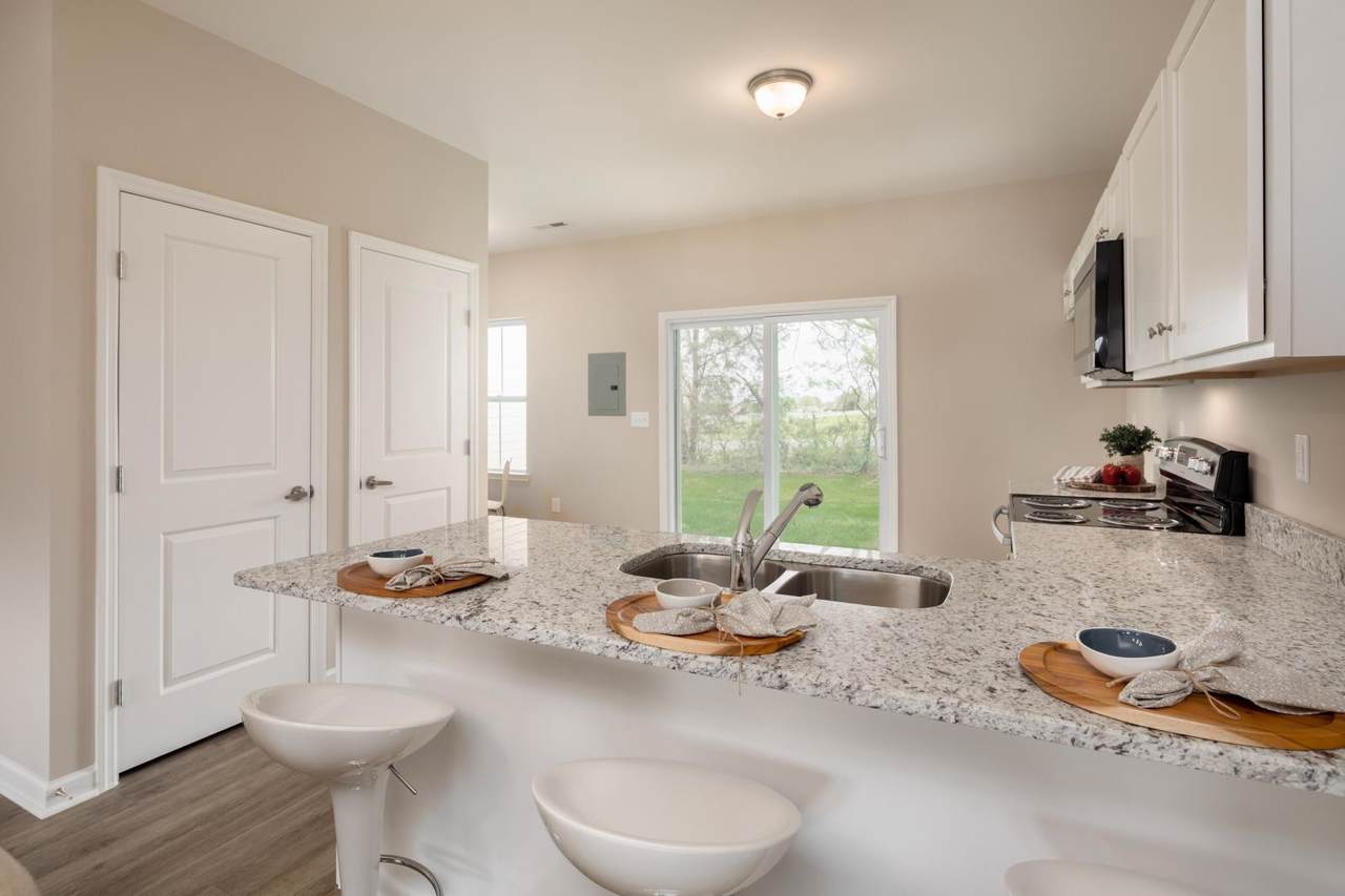 4079 George Buchanan Drive - Photo 1