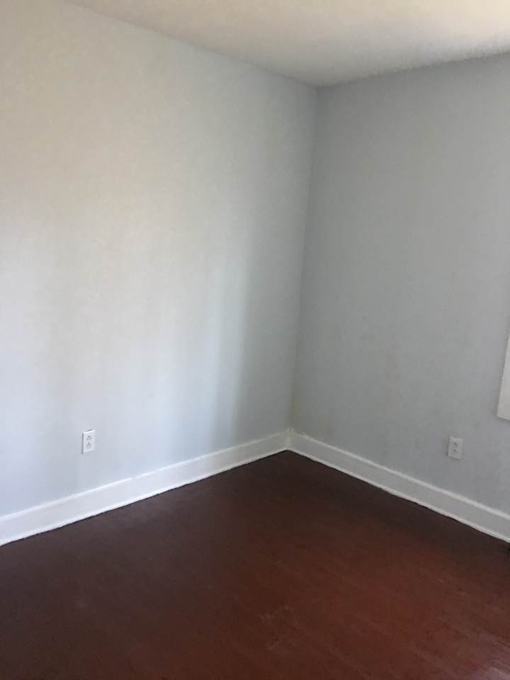 117 Oak St - Photo 1