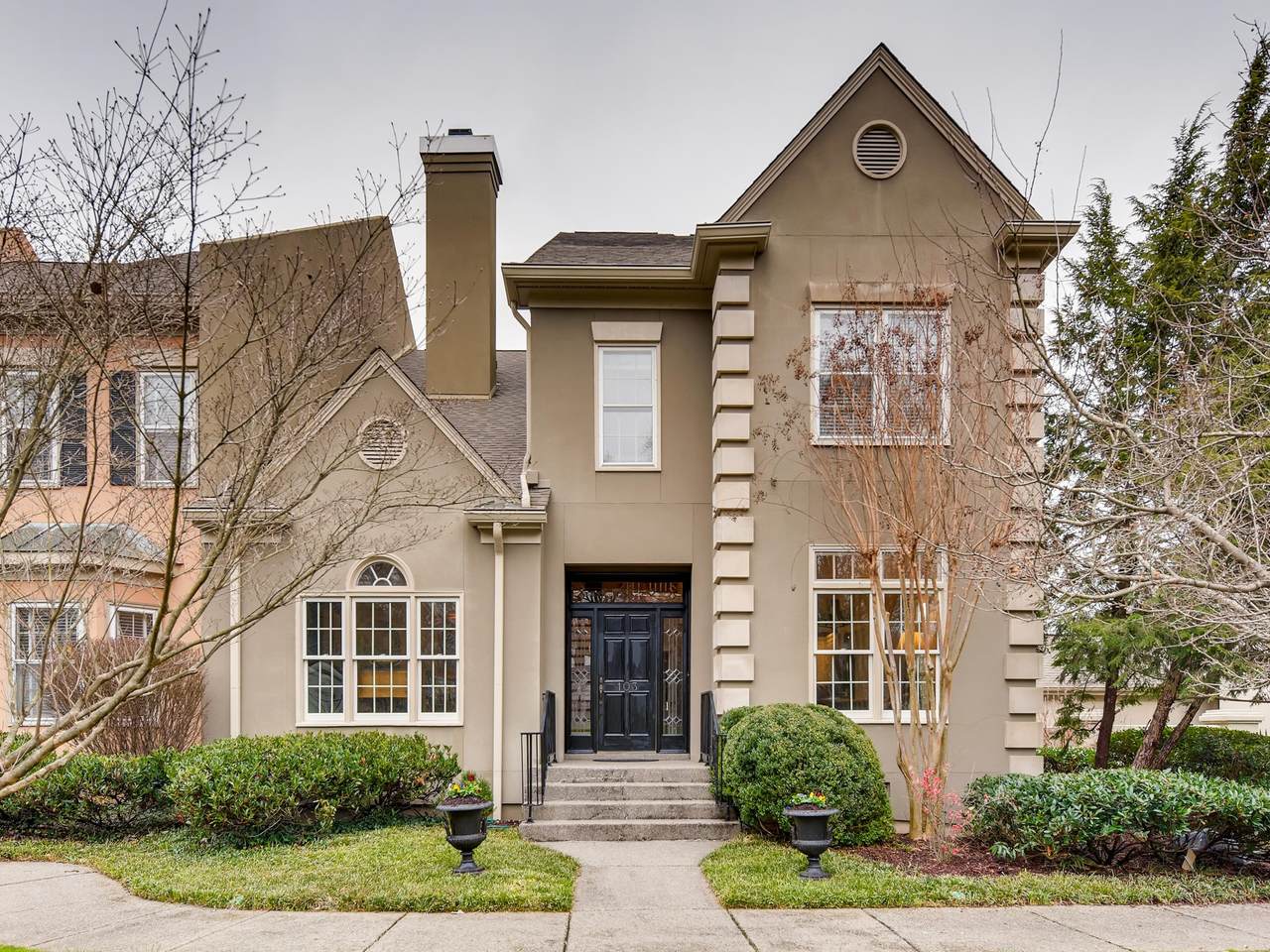 103 Brighton Close - Photo 1