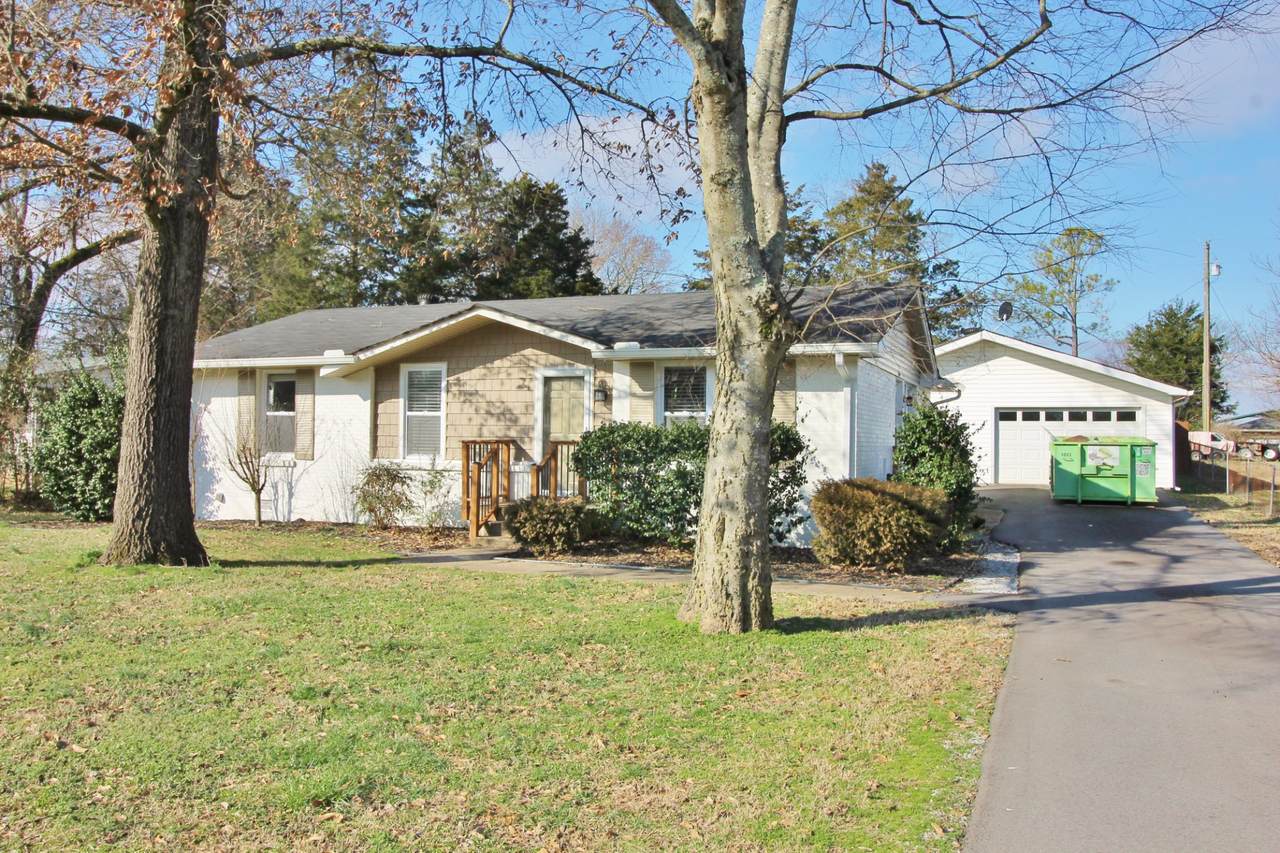 810 Kent Dr - Photo 1