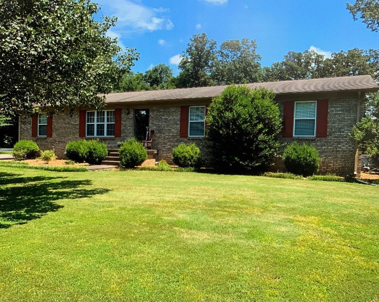 821 Oakland Dr - Photo 1