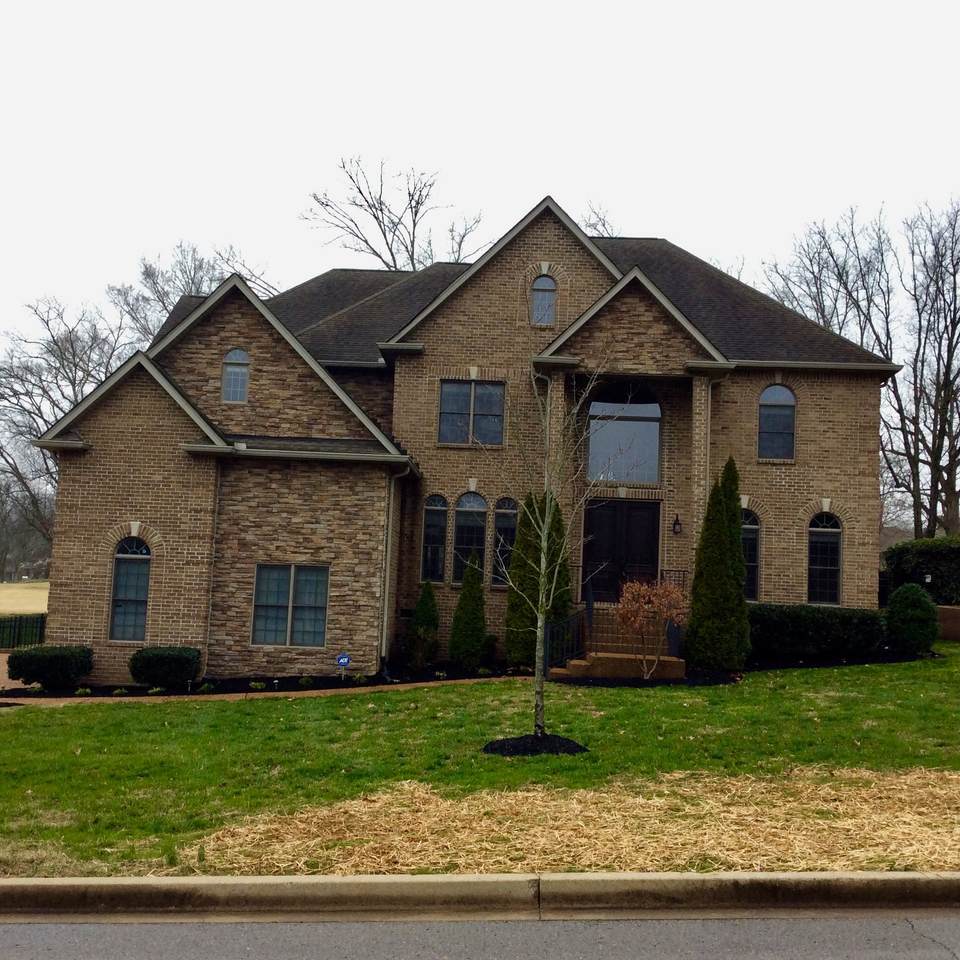 625 Ridgecrest Ln - Photo 1