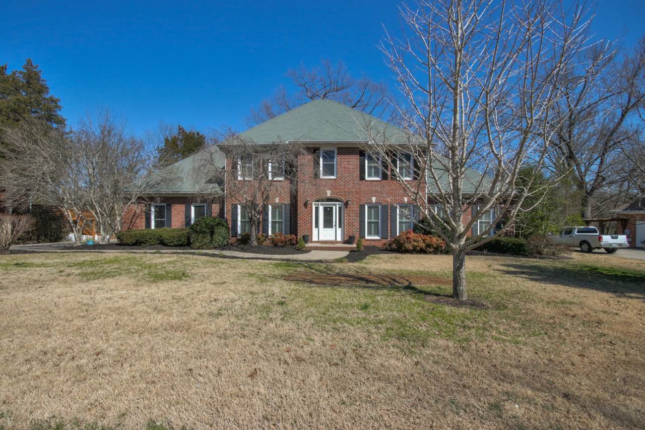 1802 Somerset Dr - Photo 1