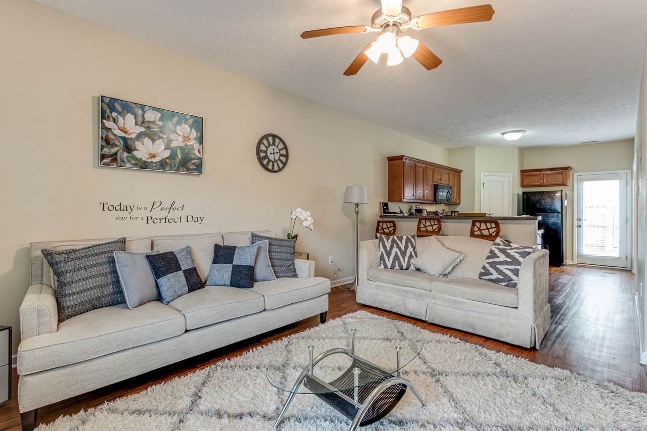 2438 New Holland Cir - Photo 1