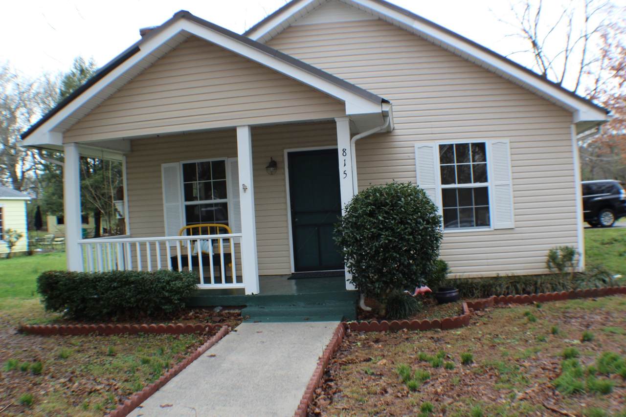 815 N High St - Photo 1