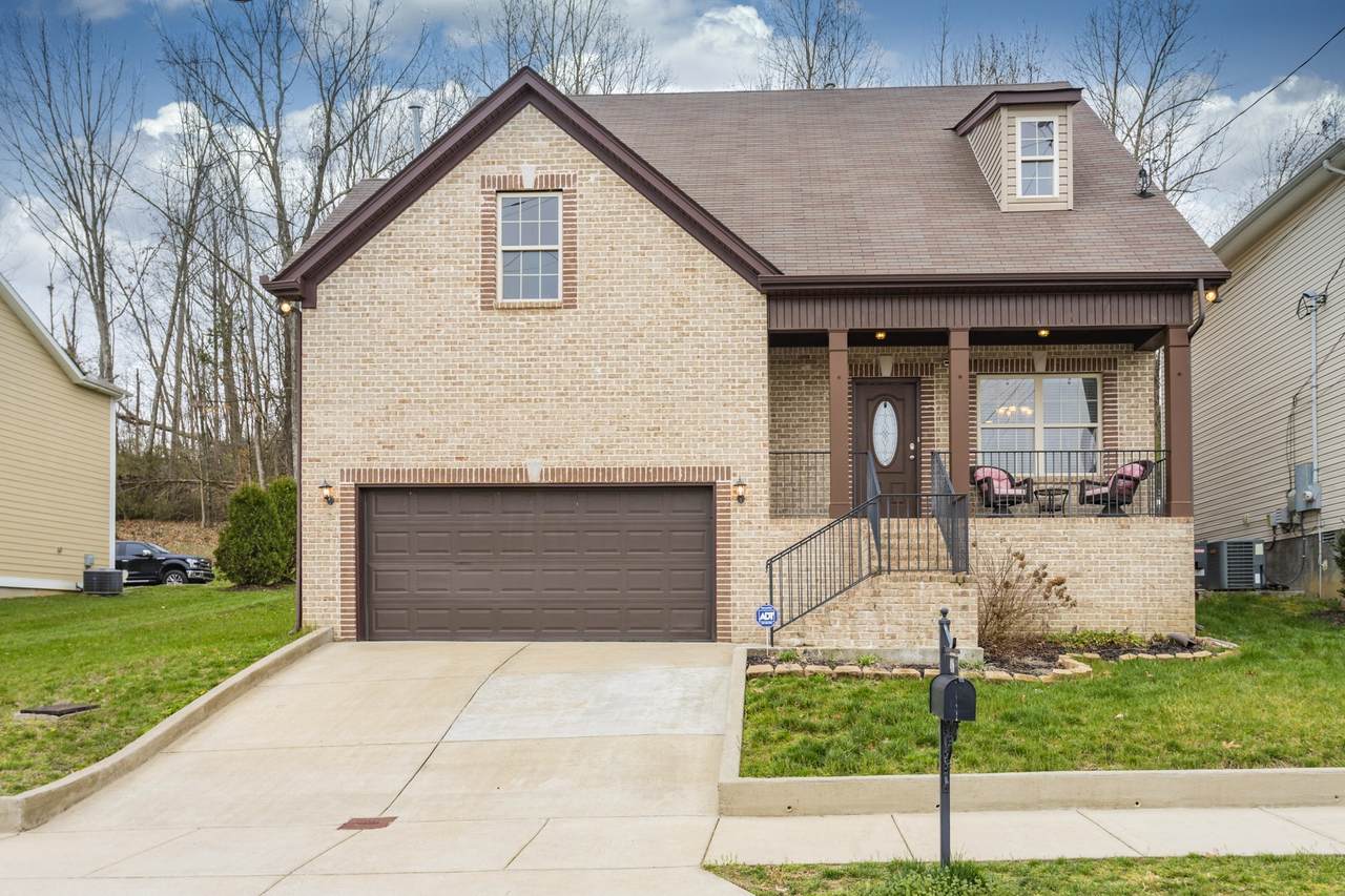 416 Elegance Way - Photo 1