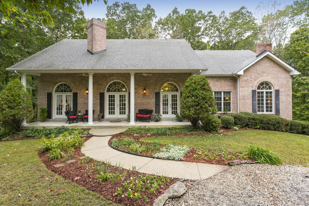 6045 Carter Ln - Photo 1