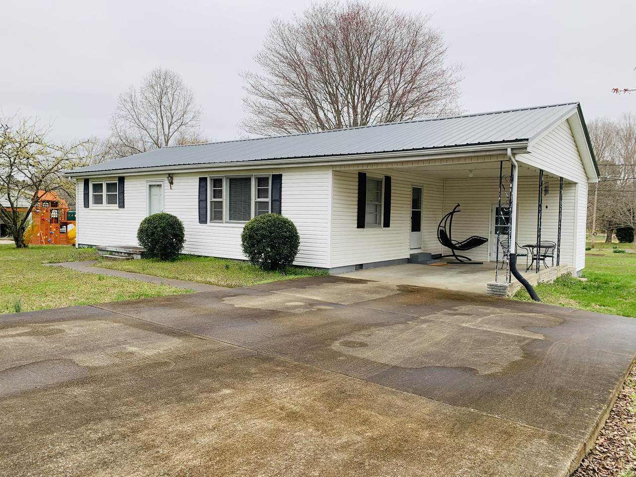 4279 Bellview Dr - Photo 1