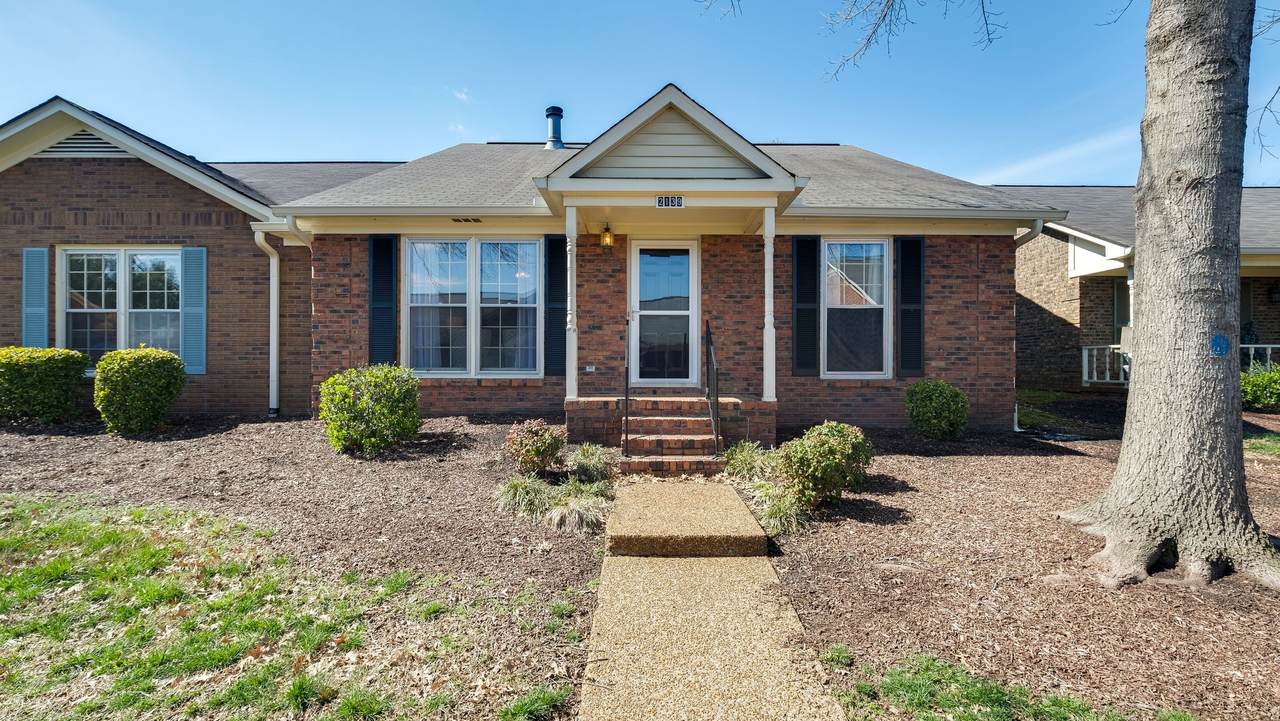 2139 River Chase Dr - Photo 1