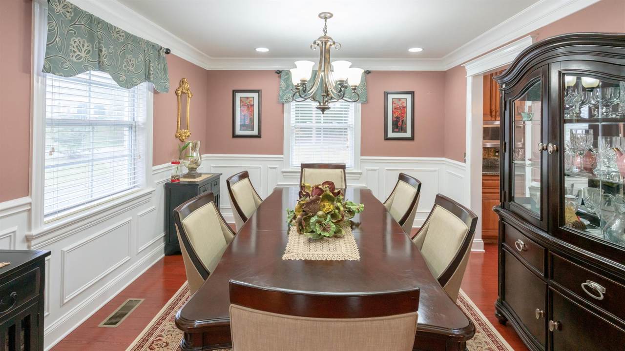307 Crestview Dr - Photo 1
