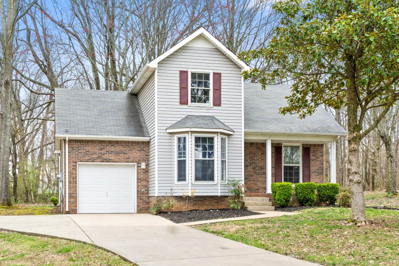 201 Kathleen Ct - Photo 1