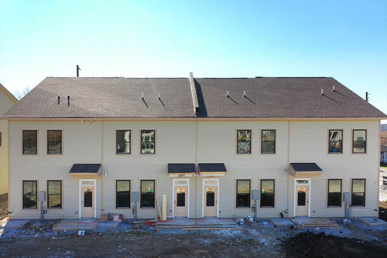 2047 Oakwood Ave Unit 24 - Photo 1