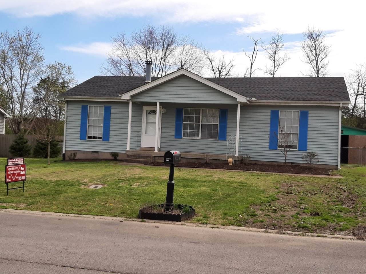 639 Blake Moore Dr - Photo 1