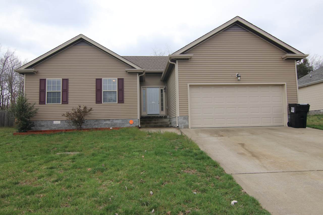 1112 Freedom Dr - Photo 1