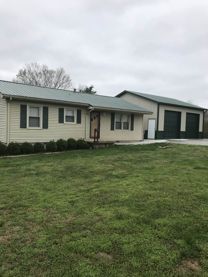 204 Cherry St - Photo 1