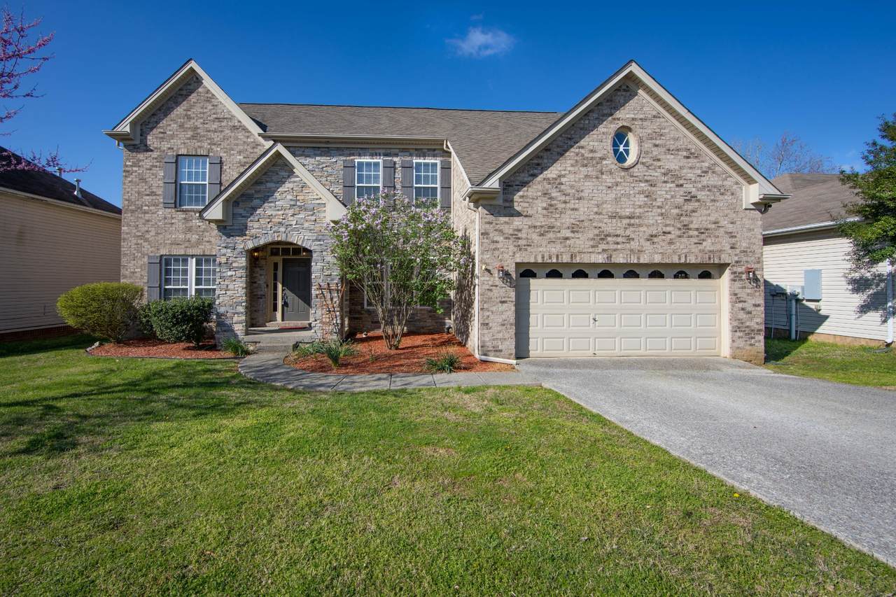 1033 Countess Ln - Photo 1 1033 Countess Ln - Photo 1