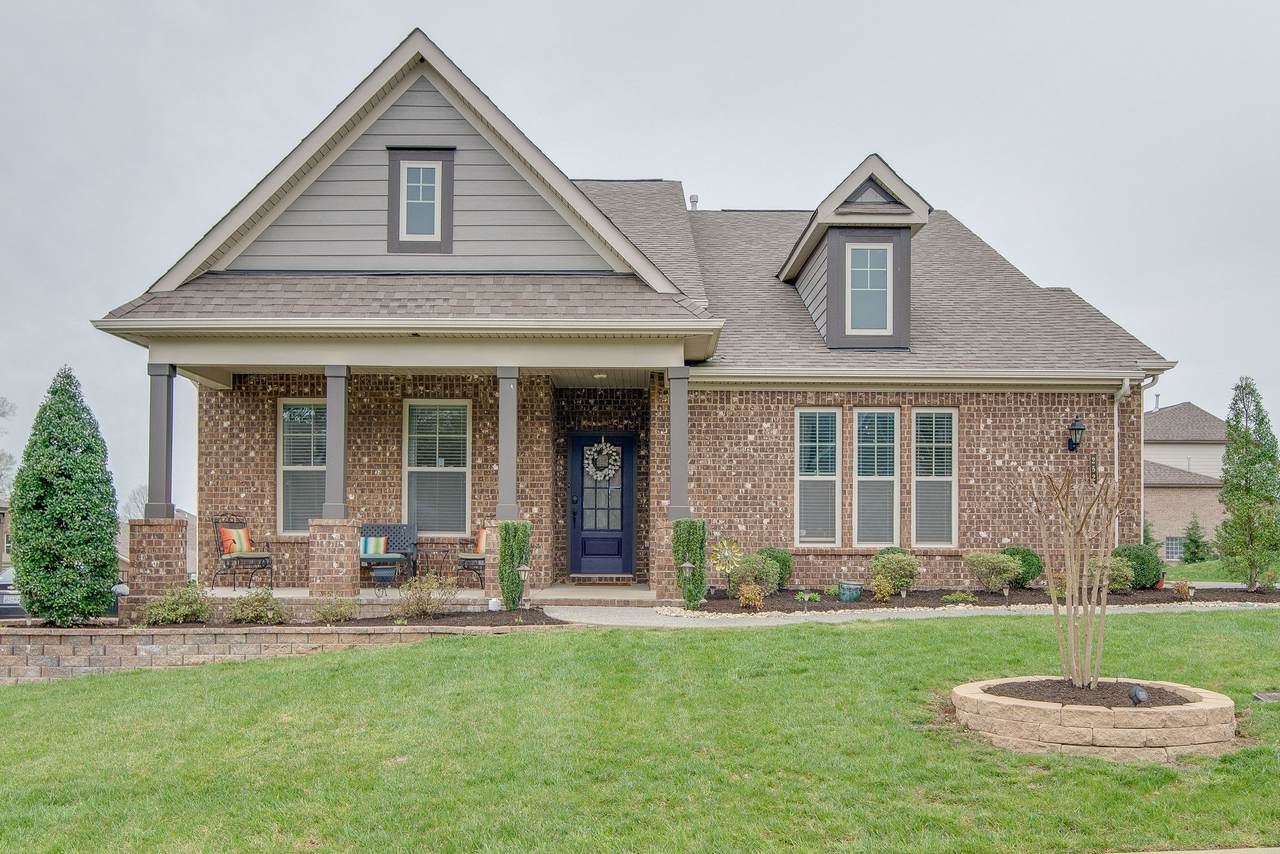 252 Blackthorn Ln - Photo 1