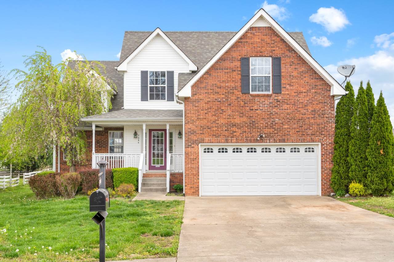 1545 Autumn Dr - Photo 1