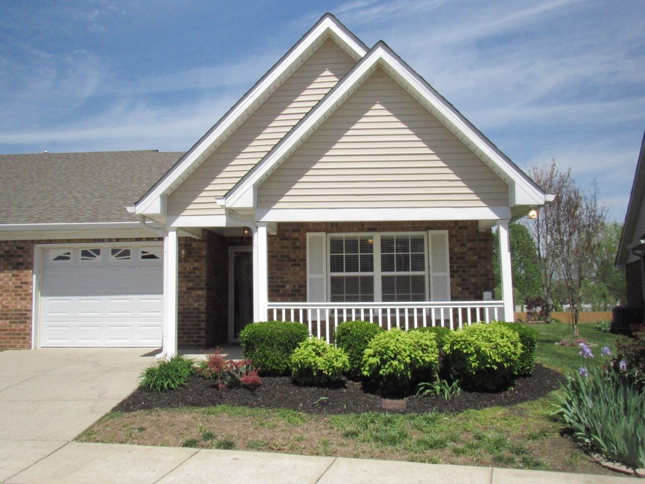 518 Village Green Circle - Photo 1 518 Village Green Circle - Photo 1