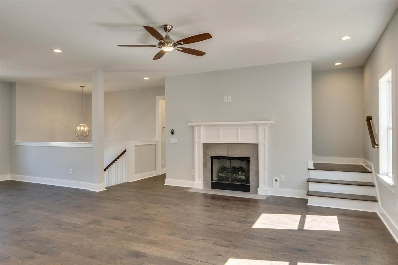 1712 Woodland Pointe Dr - Photo 1 1712 Woodland Pointe Dr - Photo 1