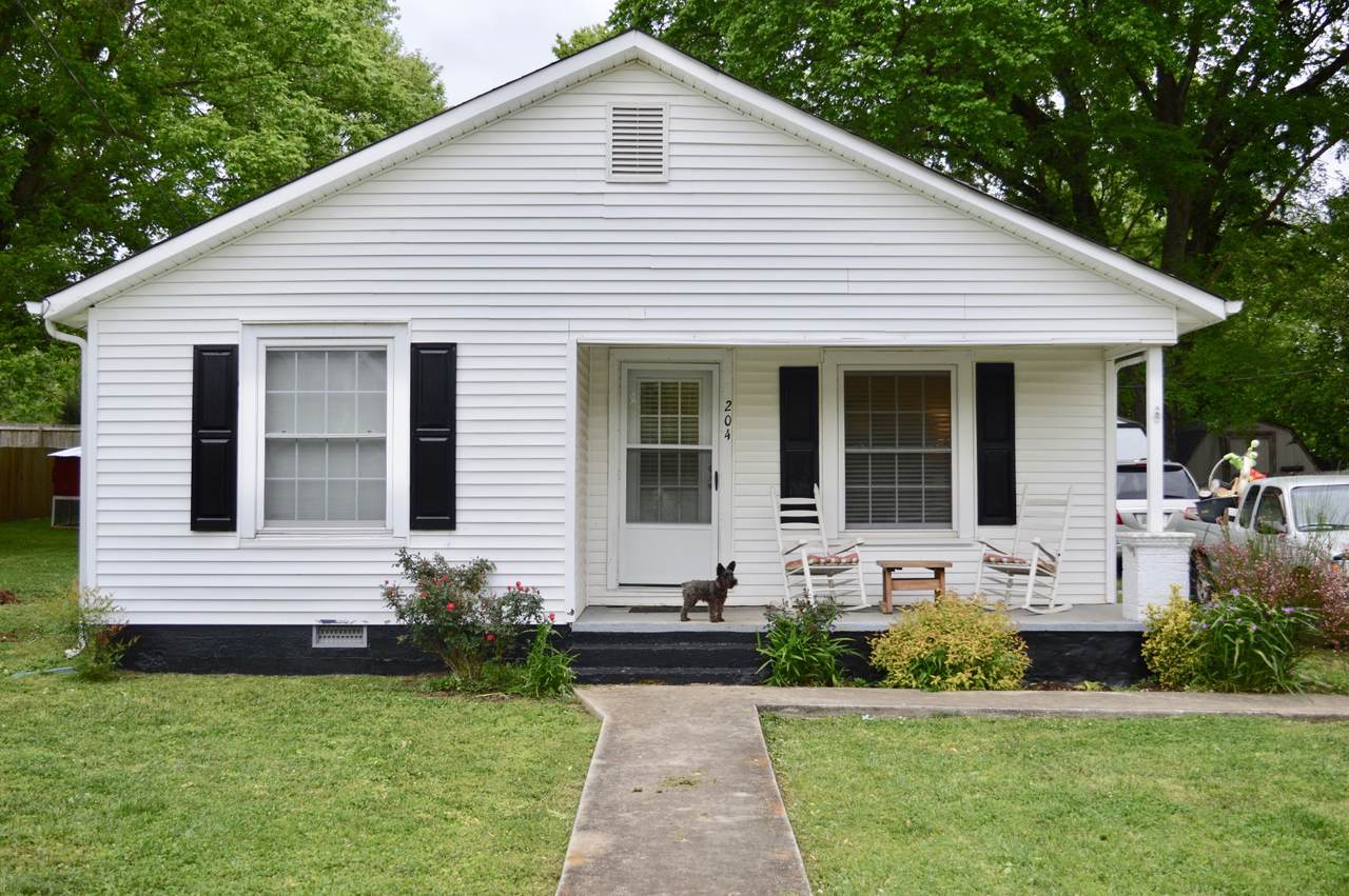 204 Fairview St - Photo 1