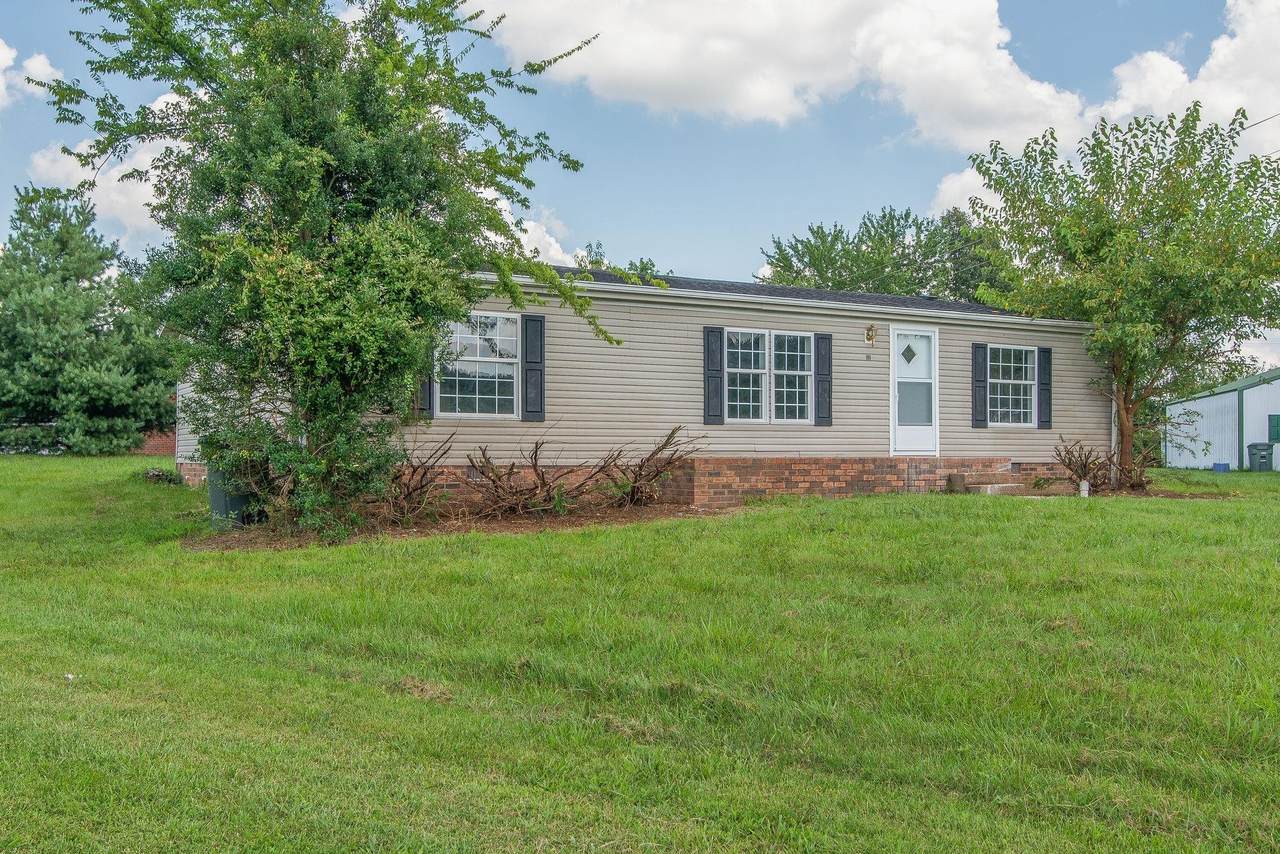 111 Bobsway Dr - Photo 1
